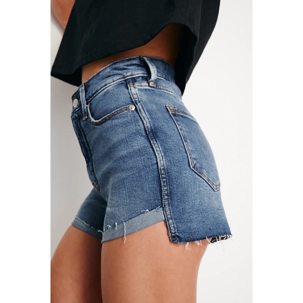Good American Blue Good Curve Denim Shorts 29